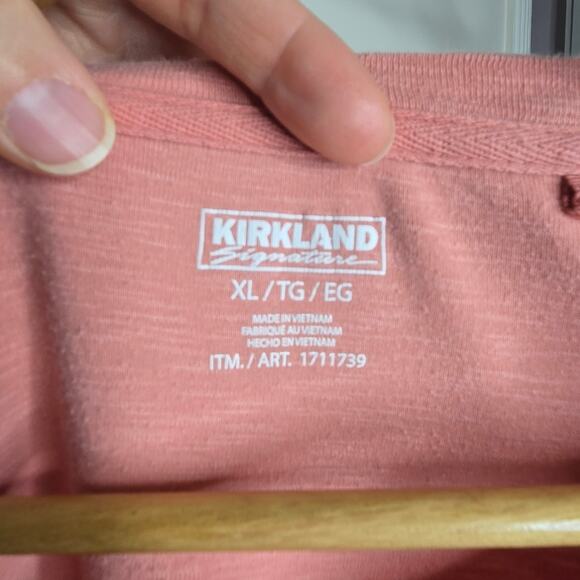 KIRKLAND Signature Salmon Pink Oversized Long Sleeve Tee Sized XL - Picture 4 of 6